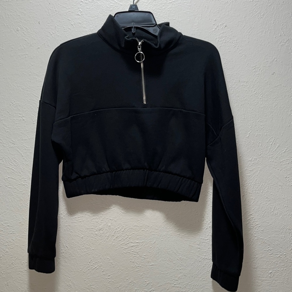 Cropped sweatshirt